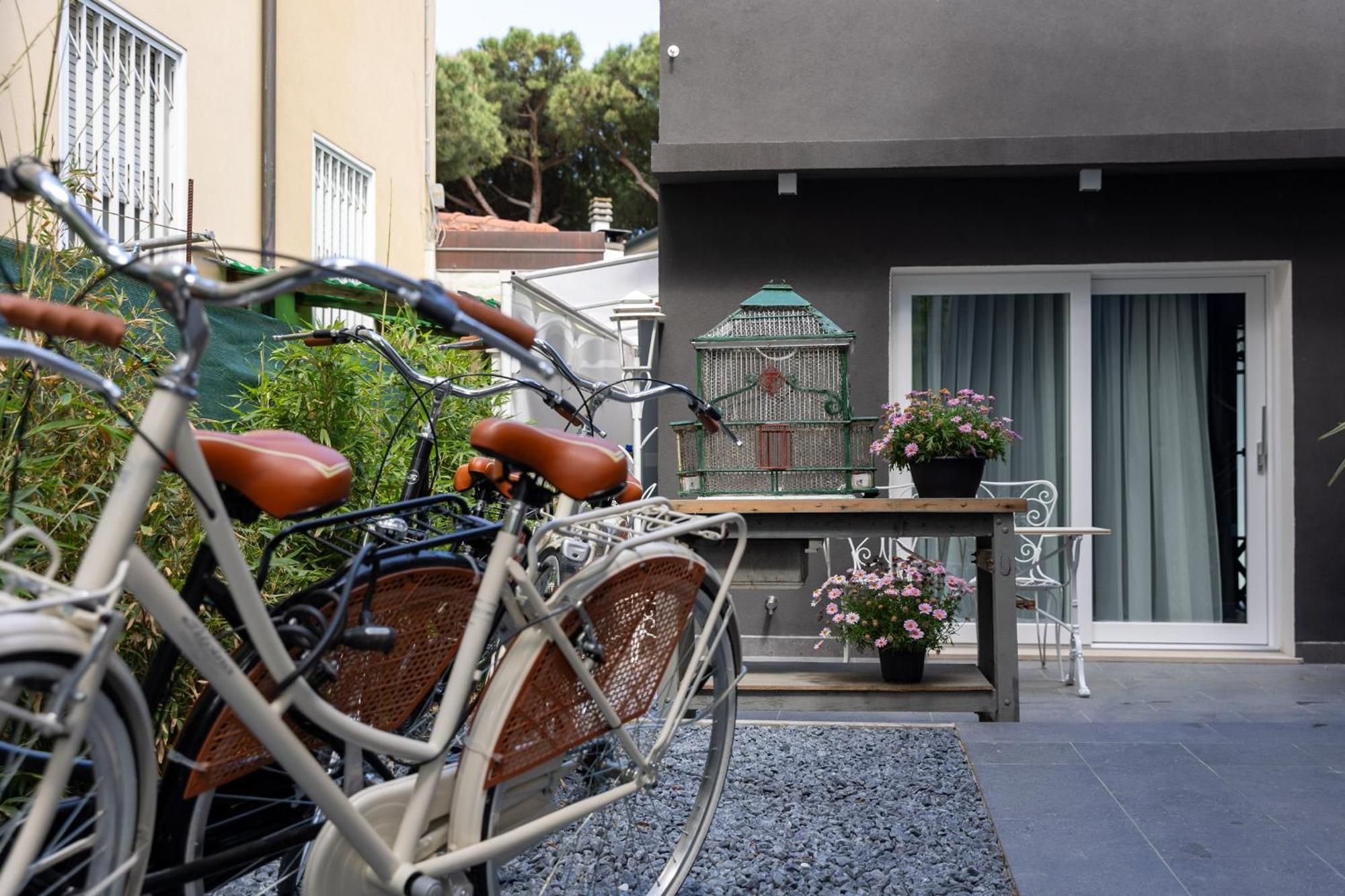 Villa Monti Suites&Aparts Cesenatico Esterno foto