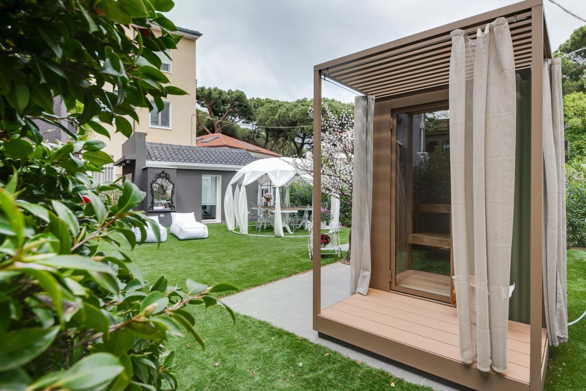 Villa Monti Suites&Aparts Cesenatico Esterno foto